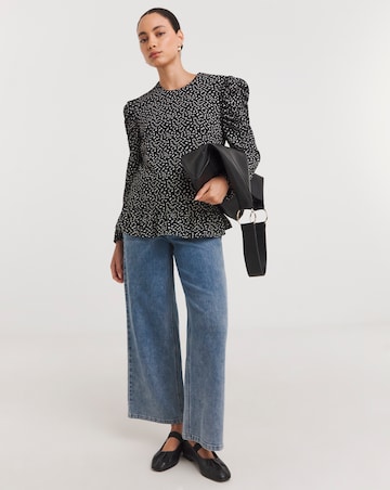 Mono Print Ruched Sleeve Top