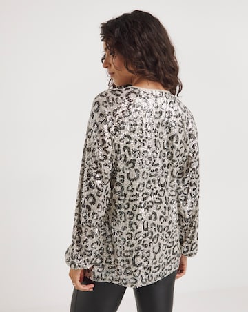 Animal Volume Sleeve Sequin Top