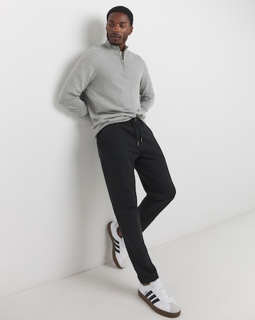 Open Hem Jogger