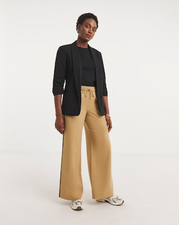 Black Ruched Sleeve Blazer