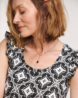 Printed Ruffle Sleeve Vest
