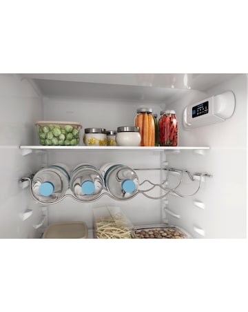 Indesit INC18D011B1 Integrated 70/30 Fridge Freezer White + Install