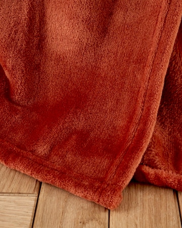 Catherine Lansfield Raschel Velvet Throw