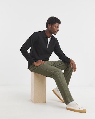 Straight Fit Chino