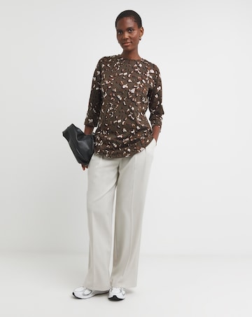 Print 3/4 Sleeve Curved Hem Longline Top