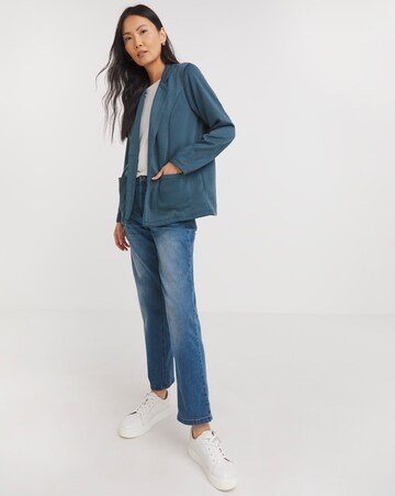 Julipa Jersey Edge to Edge Jacket