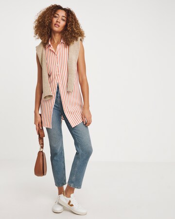 Dipped Back Sleeveless Shirt