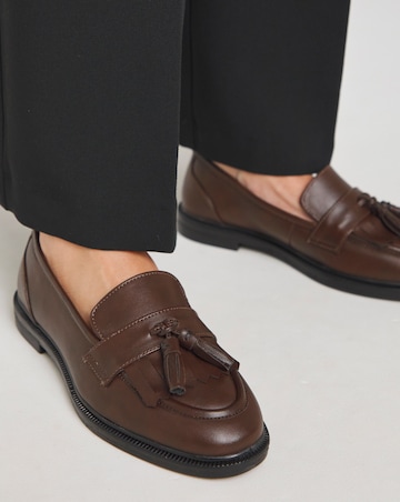 Viola Classic Tassle Loafer Wide E Fit