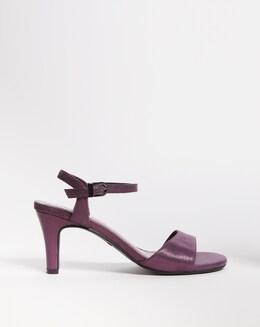 Barely There Sandal E Fit