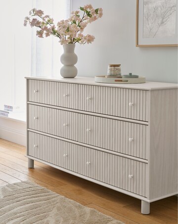 Julipa Latimer Large Chest of Drawers