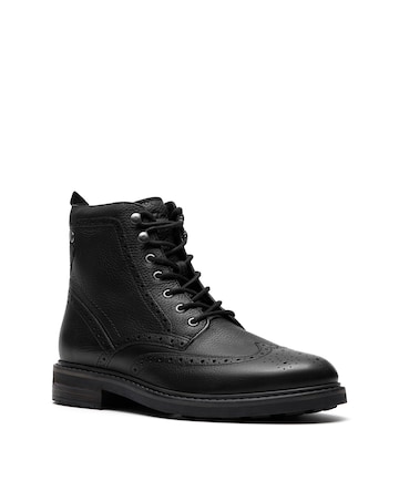 Clarks Newford Lacebt Boots - Black Leather