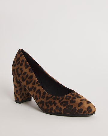 Comfort Flexible Court Shoe EEE Fit