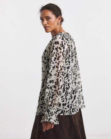 Georgette Shirred Neckline 3/4 Sleeve Blouse