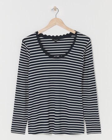 Stripe Scallop Scoop Neck Long Sleeve Top