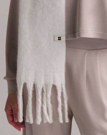 Sweaty Betty Soft Cloud Tassle Scarf
