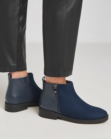 Verity Classic Zip Detail Ankle Boot Extra Wide EEE Fit