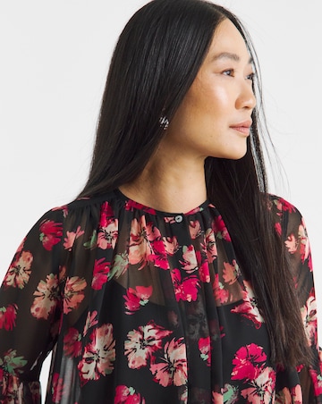 Georgette Collarless Blouson Sleeve Blouse