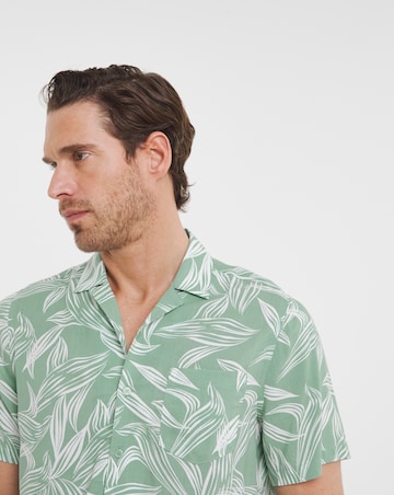 Short Sleeve Revere Collar Print Shirt