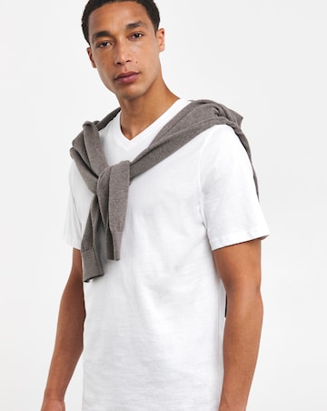 White V-Neck T-shirt Long