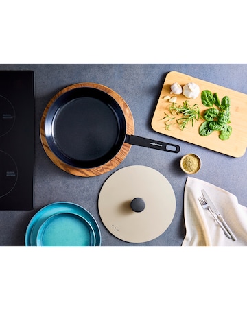 Morphy Richards Non-Stick 28cm Cream Saute Pan