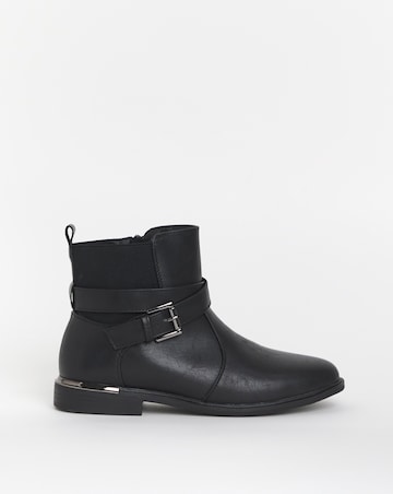Cushion Walk Cross Strap Boot EEE Fit