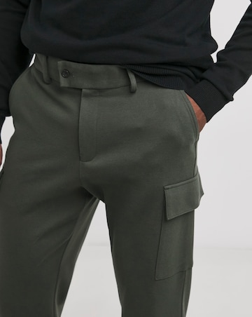 Twill Loose Fit Tapered Cargo Trouser