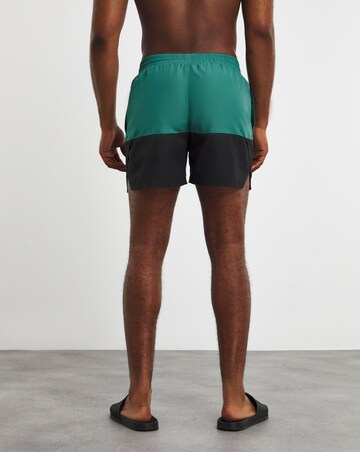 Nike Colourblock 5