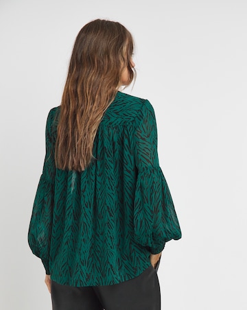 Womens Georgette Collarless Blouson Sleeve Blouse - Green Animal