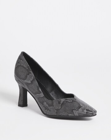 Heeled Court Shoe - Wide Fit (E)