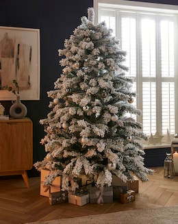 Aspen Flocked Christmas Tree