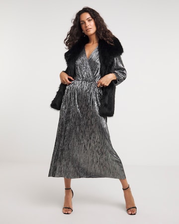 Black Long Pile Faux Fur Gilet