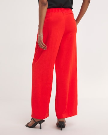 Textured Pleated Wide Leg Trousers