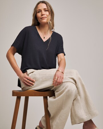 Anthology Navy Linen V-Neck T-Shirt