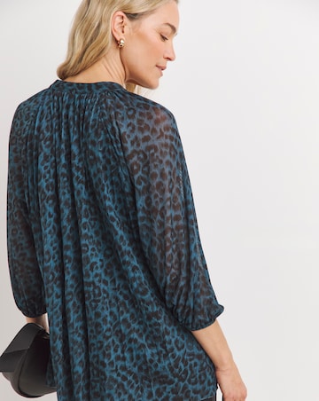 Print V-Neck Mesh Blouse