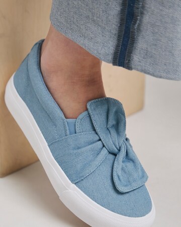 Zen Slip On Trainer With Twist Detail - Wide Fit (E)
