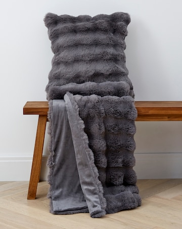 Bubble Faux Fur Throw - Charcoal