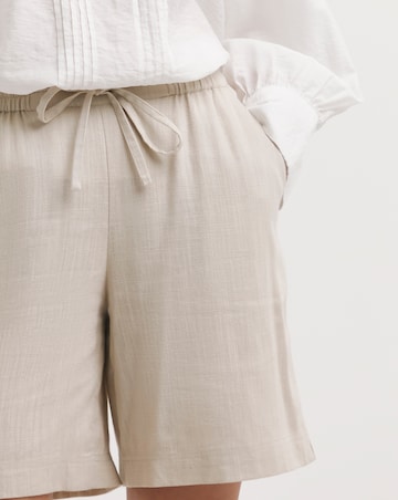 Sand Linen Mix Knee Length Shorts