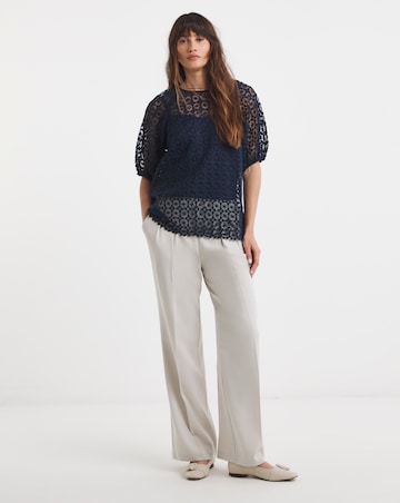 Bubble Sleeve Lace Top