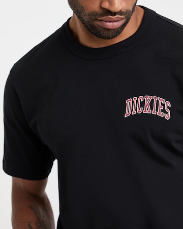 Dickies Aitkin Short Sleeve Chest Logo T-Shirt - Black