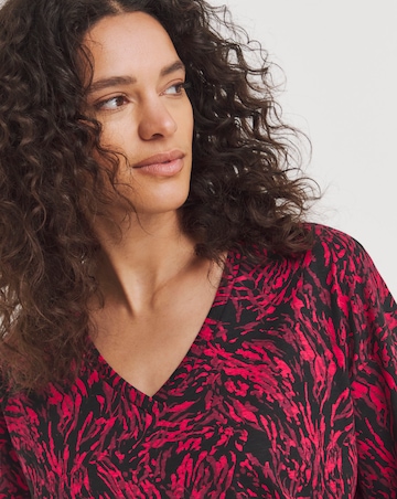 V Neck Long Sleeve Printed Top