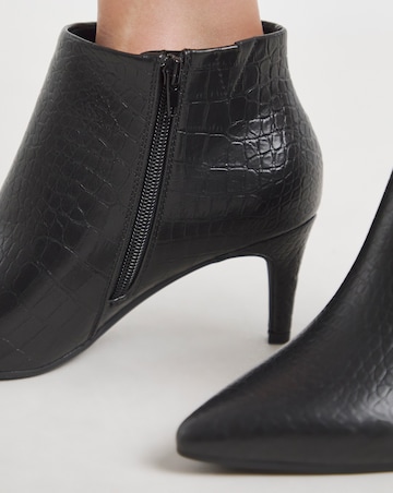 Cairns Kitten Heel Pointed Toe Ankle Boot - Wide Fit (E)