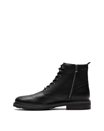 Clarks Newford Lacebt Boots - Black Leather