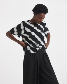 Crinkle Boxy Fluted Sleeve Top