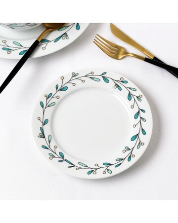 Watserside Mistletoe 12 Piece Dinner Set