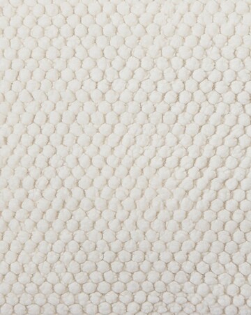Bobble Fleece Cushion - Cream
