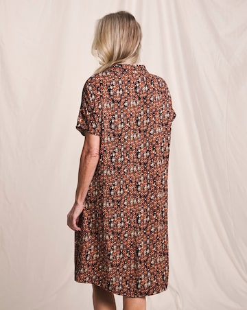 Julipa Printed Textured Crinkle Shift Dress