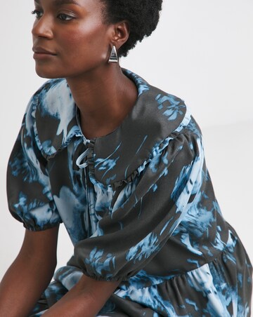 Collar Frill Detail Dress