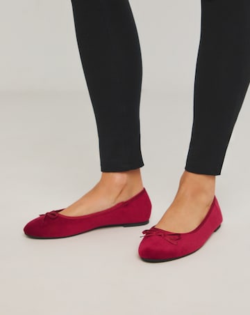 Moxie Soft Ballerina Slippers - Extra Wide Fit (EEE)