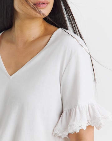 Frill Sleeve Top