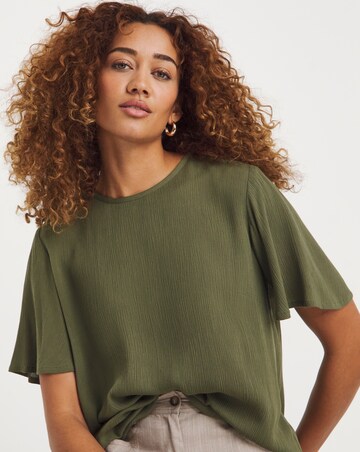 Crinkle Boxy Fluted Sleeve Top